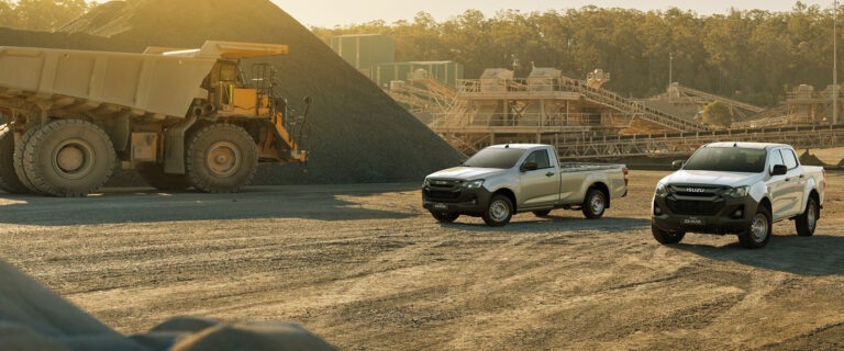 24MY ISUZU D-MAX_9_EU-LHD_REG_CREW-White_EXT_RBB