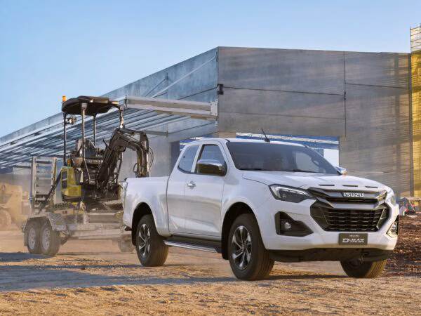 ISUZU D-MAX dabar su galingesniu varikliu